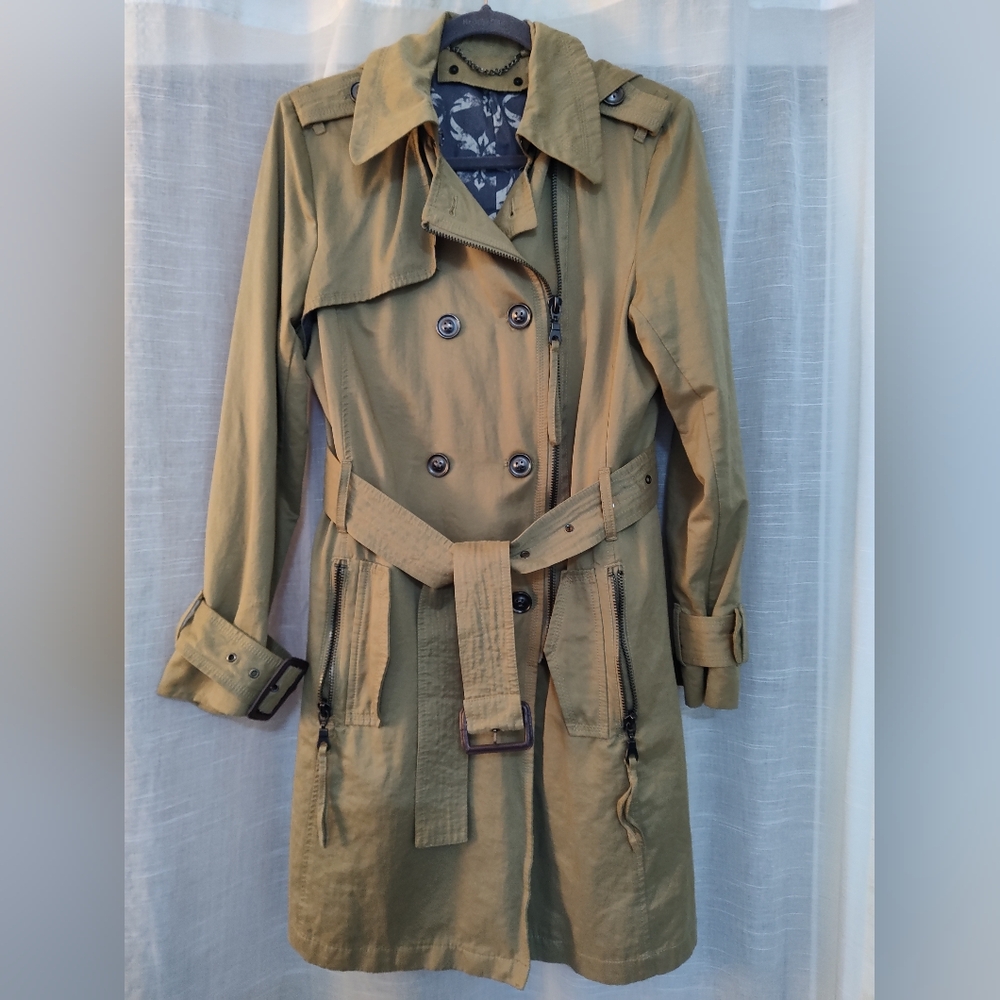 Beautiful Women's Khaki Trench Coat Size M